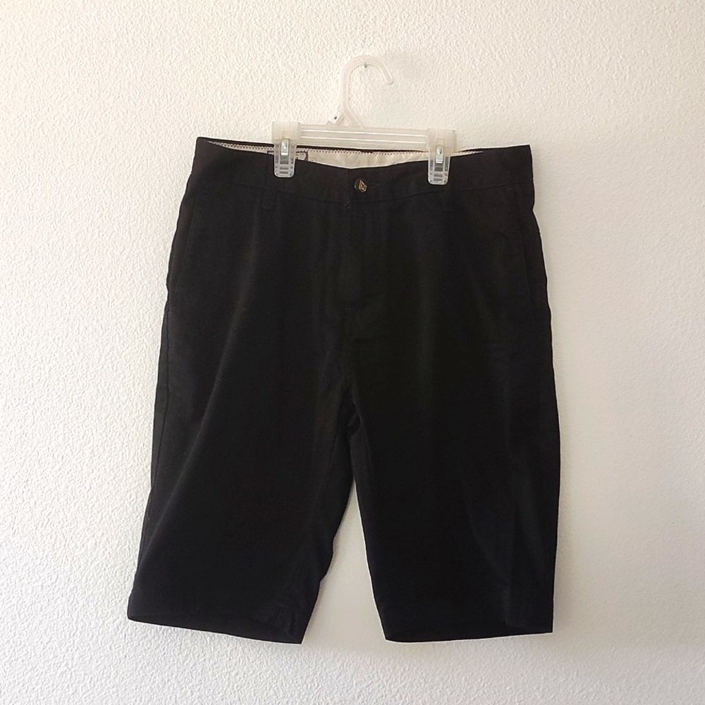 Volcom Men's Black Shorts Size 28 Waist
